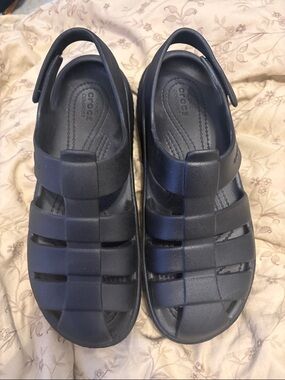 CROCS Stomp Fisherman Sandals